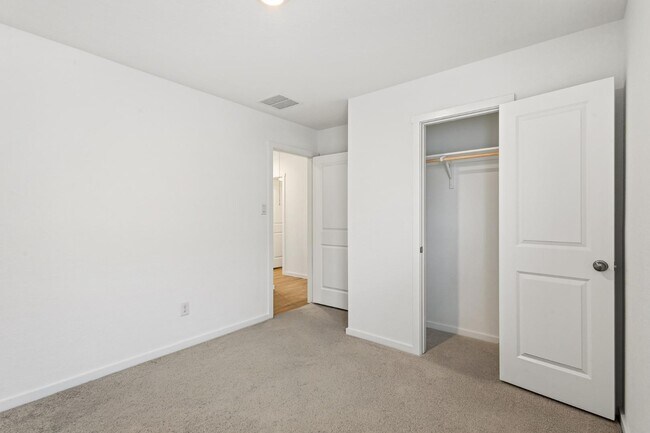 Building Photo - 9754 Janefield Ml