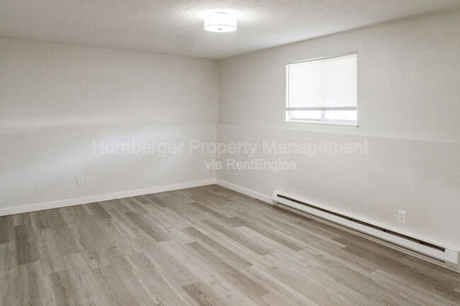 Building Photo - 3917 S Johnson St