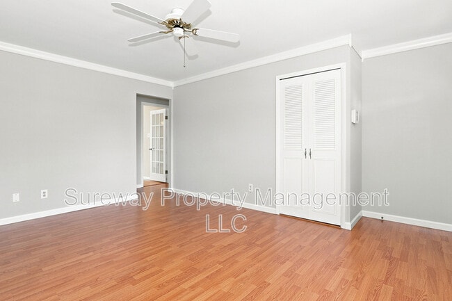 Building Photo - 17 Farragut Ct