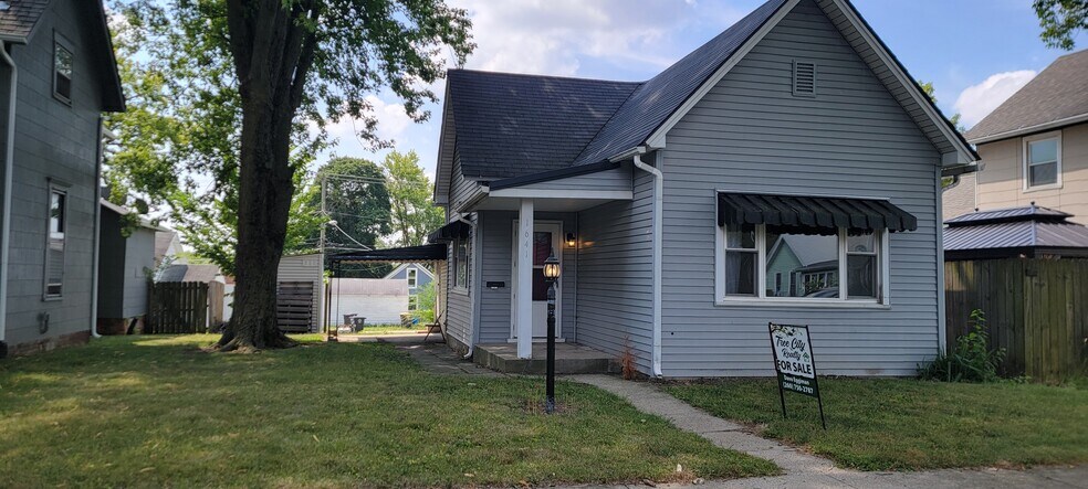 Building Photo - 1641 Howell St