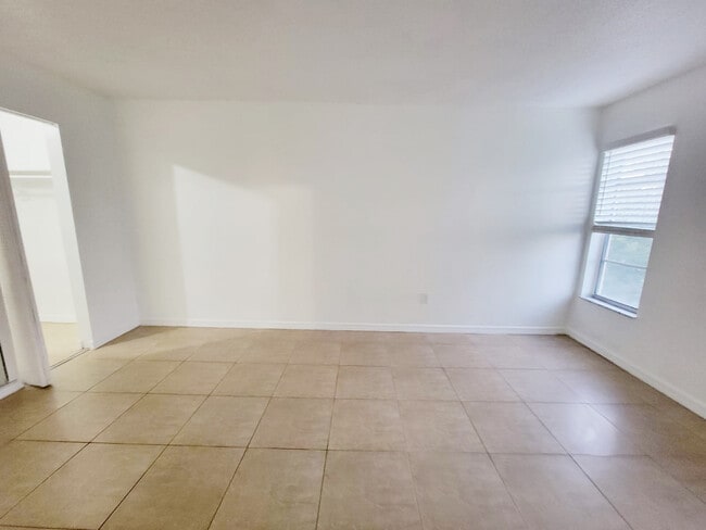 Building Photo - 2800 NW 56th Ave