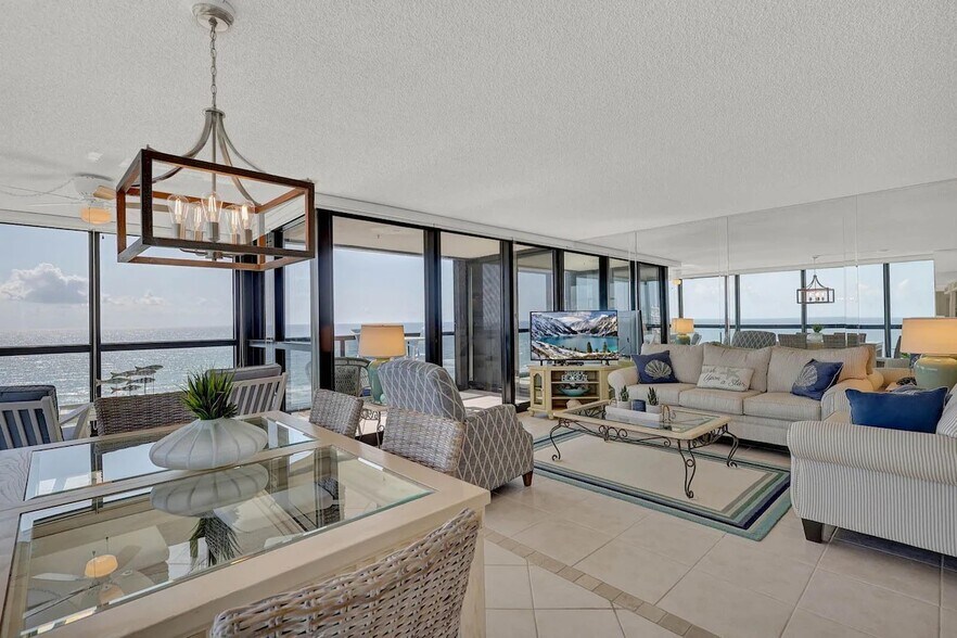 Building Photo - 10410 S Ocean Dr