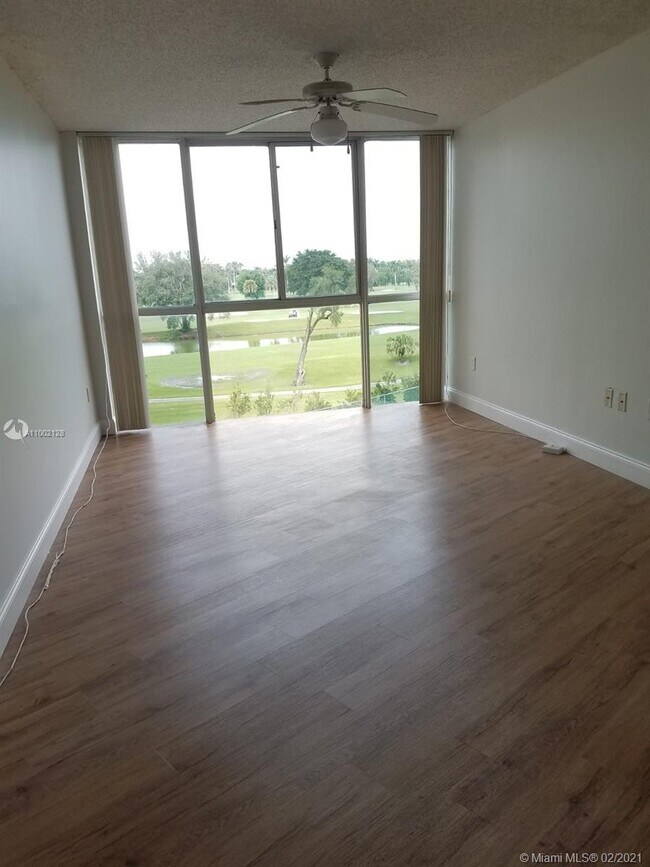 Building Photo - 7125 NW 186th St