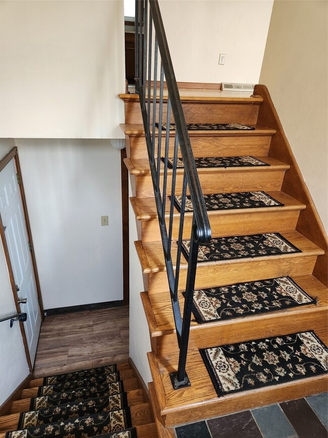 Building Photo - 4152 Marietta Dr