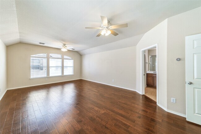 Building Photo - 7416 Coronado Ave
