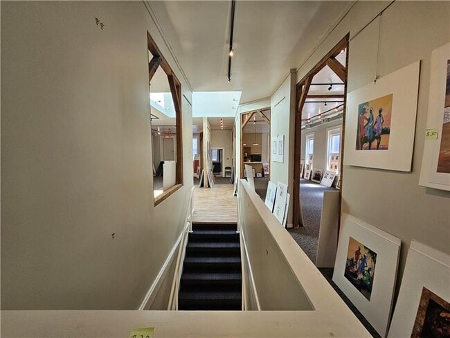 Building Photo - 30 N Main St