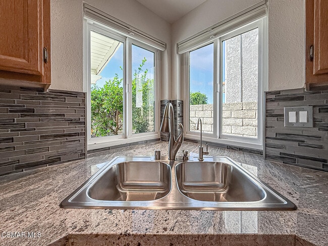 Building Photo - 12057 Falcon Crest Way