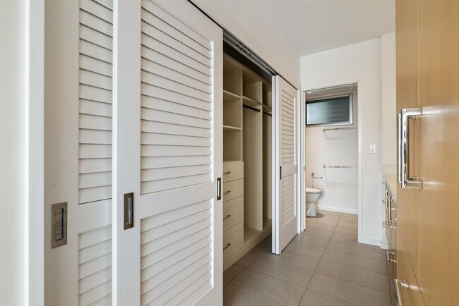 Building Photo - 999 Wilder Ave