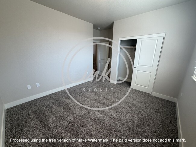 Building Photo - 439 Dubois Ln