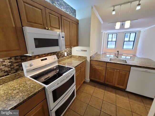 Building Photo - 631 D St NW