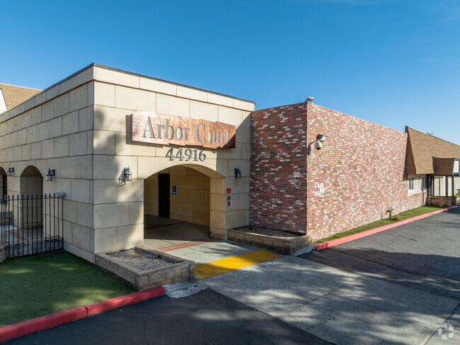 Primary - Arbor Court II