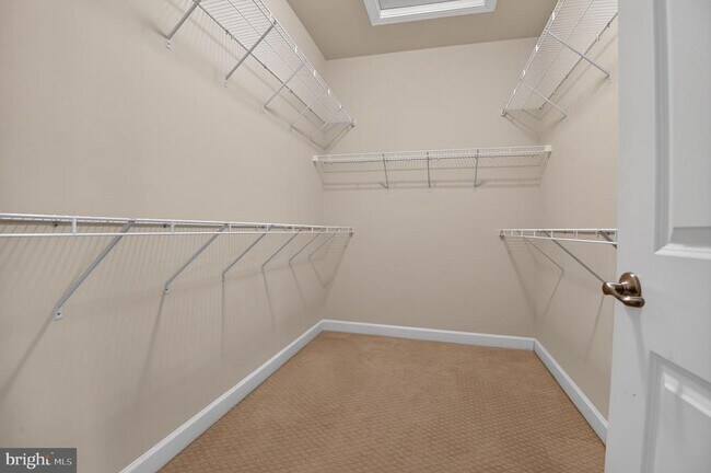 Building Photo - 24949 Earlsford Dr