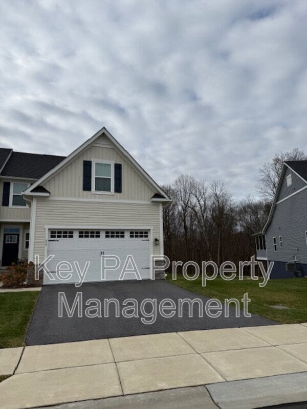 Building Photo - 659 Thomas Penn Dr