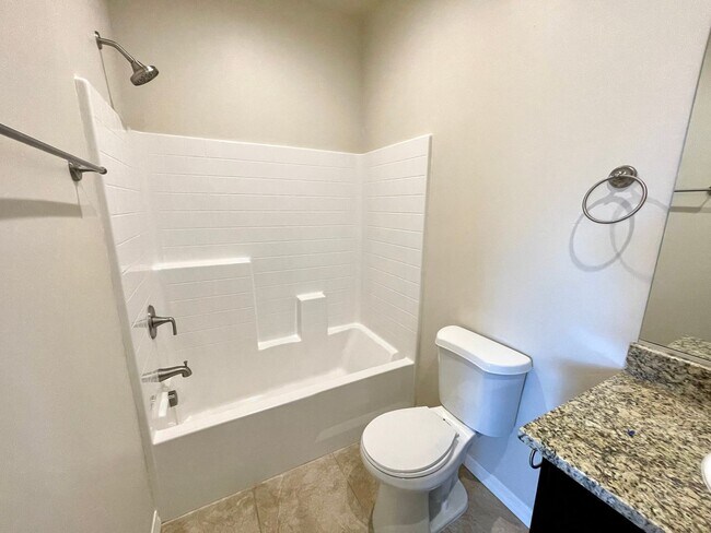 Building Photo - Centrally Located 3BR Home Near Airway Ave | Granite Kitchen, 2-Car Garage & Fenced Yard!