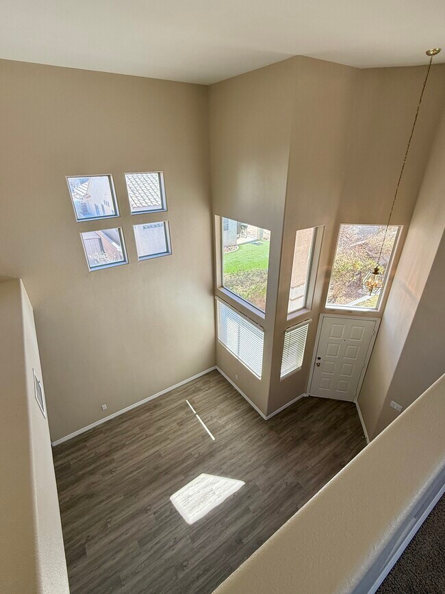 Building Photo - 8300 La Strada Ave