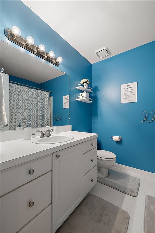Building Photo - 42683 Wimbleton Way