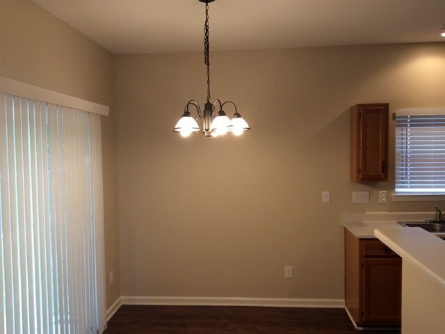 Building Photo - 6240 Red Clover Lane