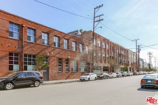 Building Photo - 500 Molino St