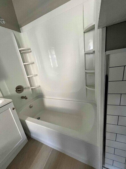 Building Photo - 3111 29th Ave S