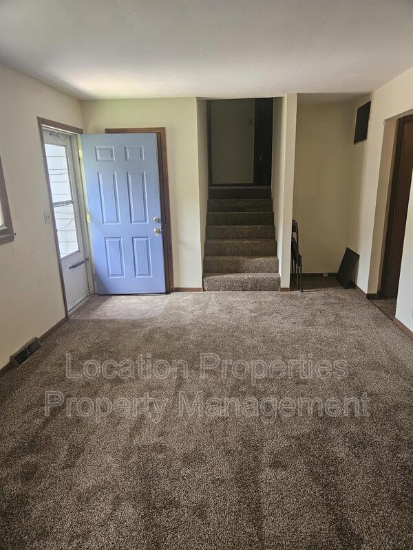 Building Photo - 1801 W 4th St