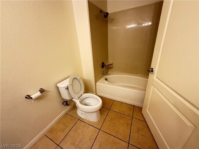 Building Photo - 38 E Serene Ave