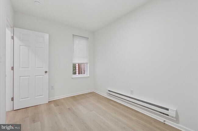 Building Photo - 3930 Parrish St