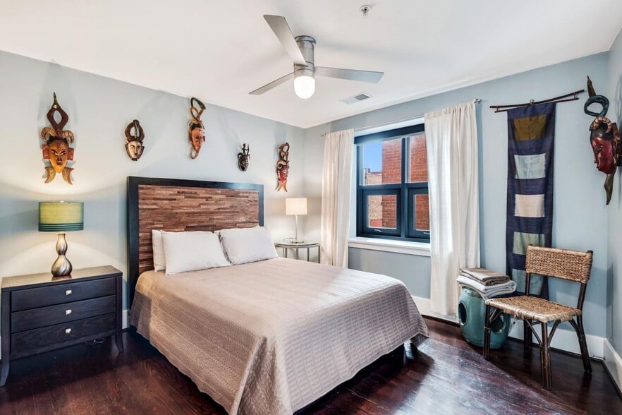 Building Photo - 2109 10th St NW