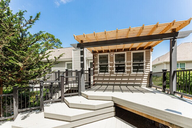 Building Photo - 220 Konawa Ln