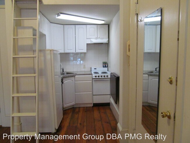 Building Photo - 1315 Spruce St