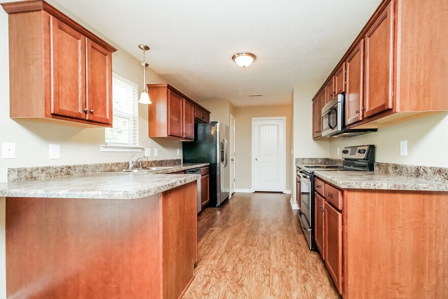 Building Photo - 639 Big Hurricane Dr