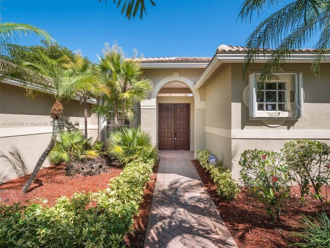 Building Photo - 2664 Edgewater Dr
