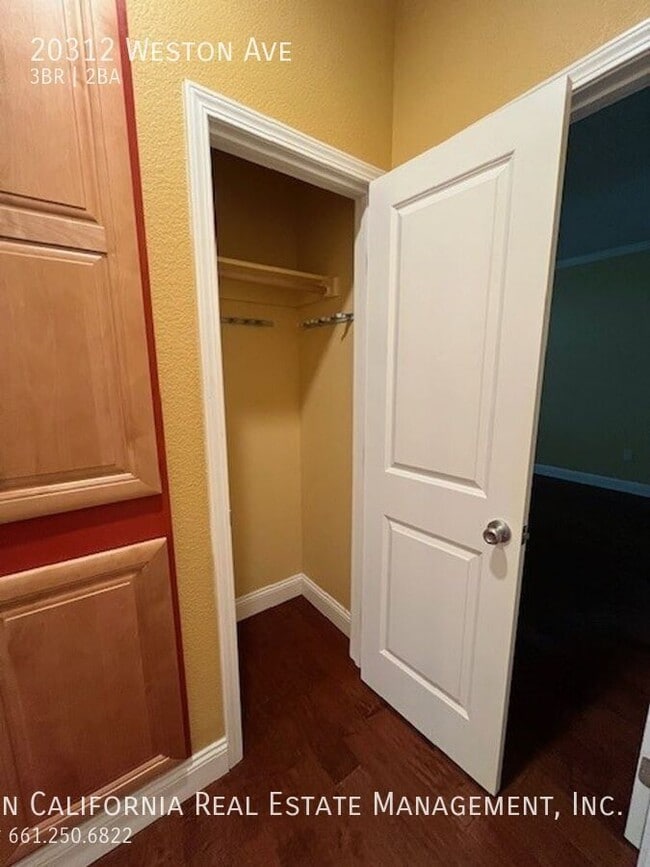 Building Photo - 20312 Weston Ave