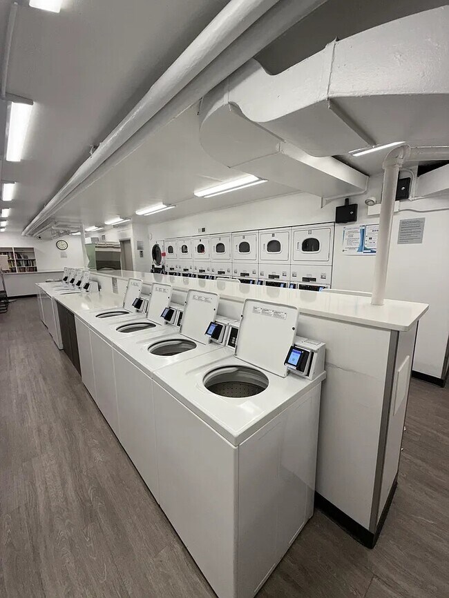 Building Photo - 535 N Michigan Ave