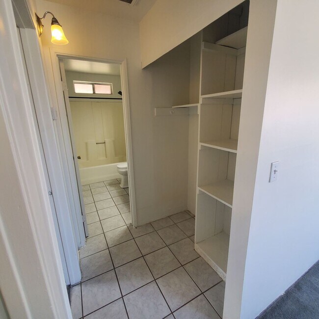 Building Photo - Cozy 2 BR in Brawley