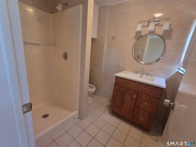 Building Photo - 331 Campfield Ave