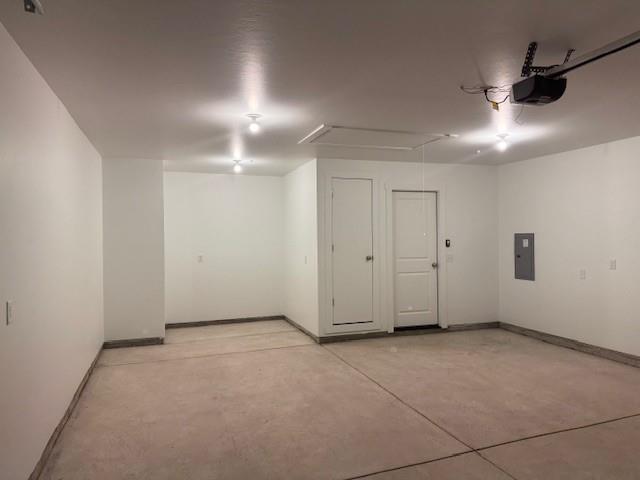 Building Photo - 16105 Wolf Crk Wy