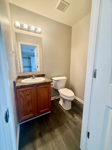 Building Photo - 3721 Miranda Ave