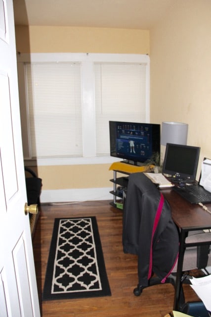 Building Photo - 2331 Los Angeles Ave