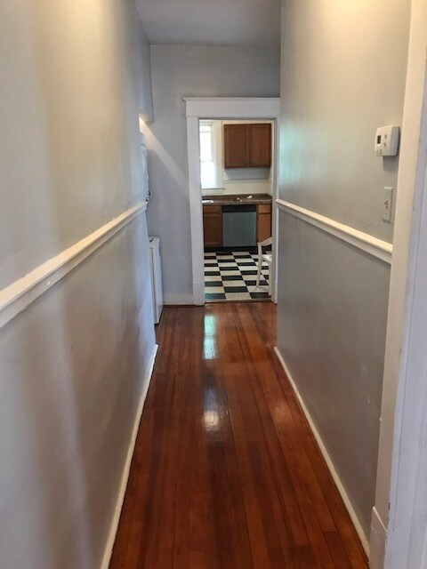 Building Photo - 117 N Robinson St