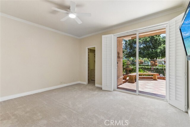 Building Photo - 10 Pantano