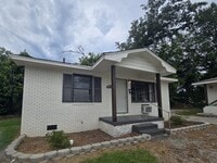 Building Photo - 104 Merriman Ave