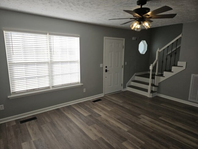 Building Photo - 124 Wolverine Trail