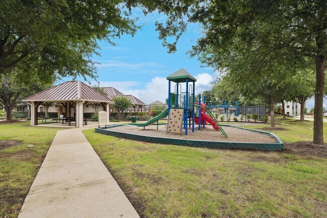 Building Photo - Luxury Living in Tehama Ridge with an EV-Ready Garage & Resort-Style Community Amenities!