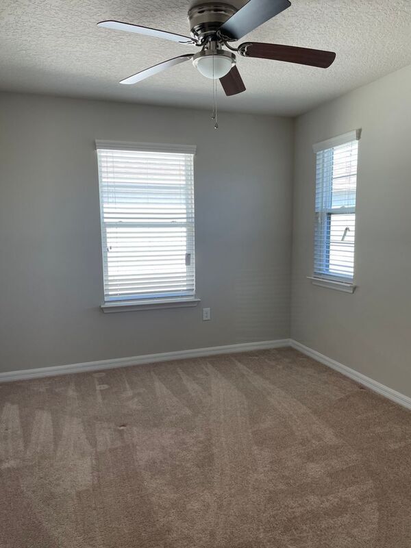 Building Photo - 2609 Amati Dr