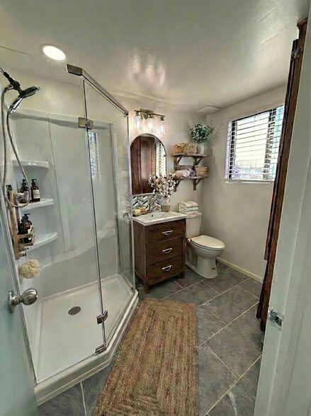 Building Photo - 579 N Highland Blvd