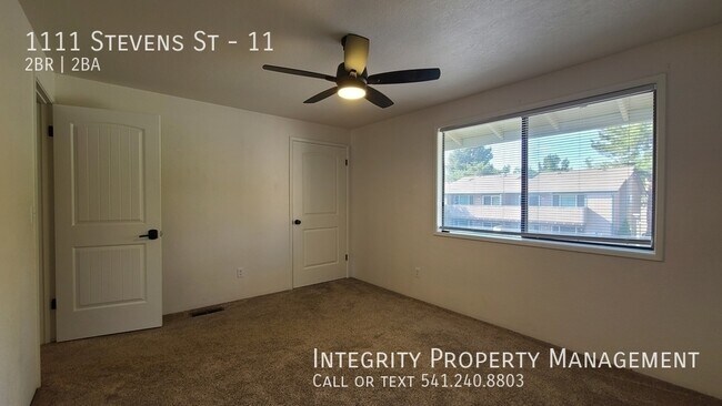 Building Photo - 1111 Stevens St