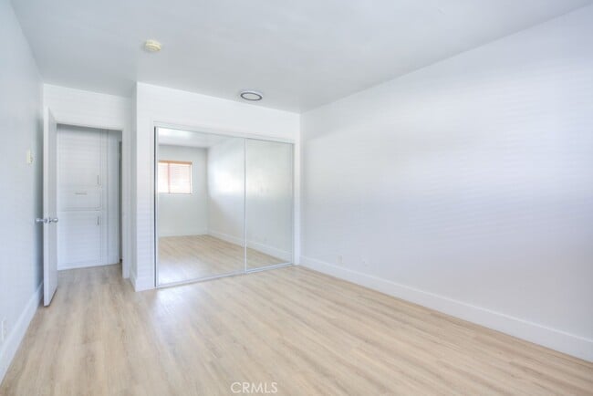 Building Photo - 4255 5th St