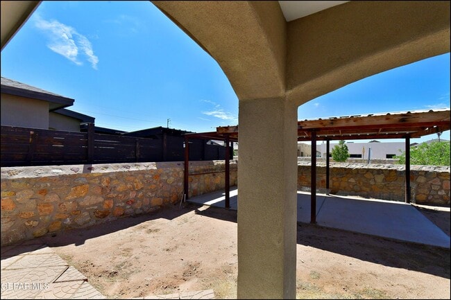 Building Photo - 14972 Louis Baudoin