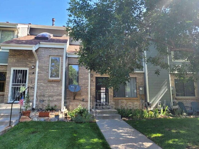 Building Photo - 8731 W Cornell Ave