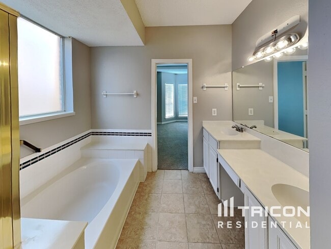 Building Photo - 1626 Mockingbird Ln